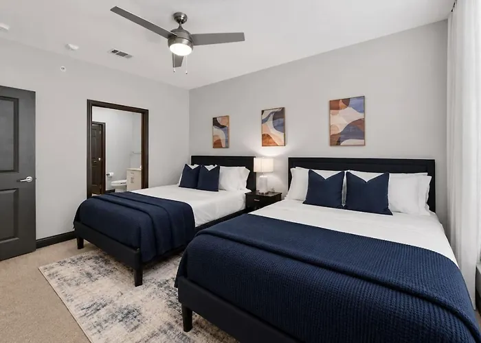Apartment Modern 2br With Gym, Pool And Parking